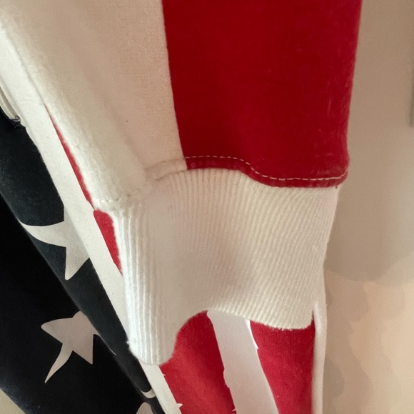 Adult Onsie in American Flag Print - Unisex - Picture 11 of 12